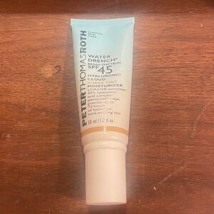 Peter Thomas Roth Light Aqua Hyaluronic Cloud Sheer Moisturizer SPF 45